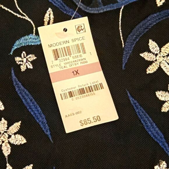 NWT ALFANI EMBROIDERED TOP SZ.1X - Picture 4 of 5